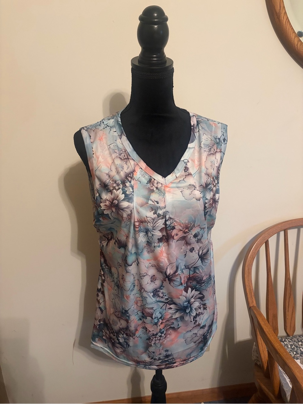 Floral V-Neck Sleeveless Top in Pastel Blue and Pink